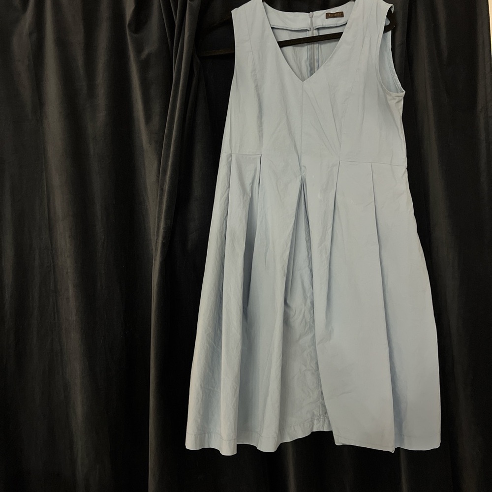 Elegant Light Blue Sleeveless Dress